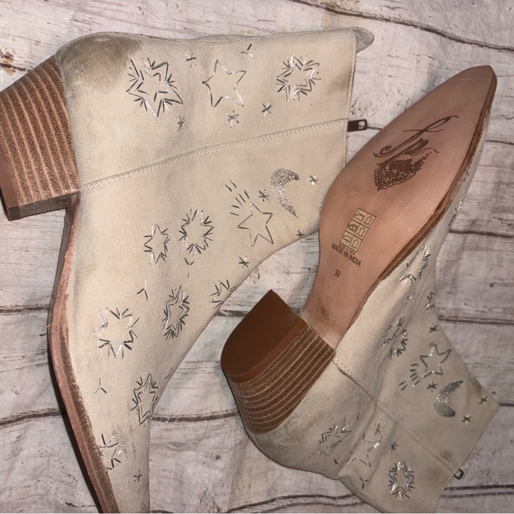 Free People silver star khaki colored bower booties 39(8.5) - Picture 4 of 8